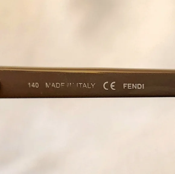 Fendi sunglasses F1031 220 Women Gray Tortoise Full Rim Cat  display picture 2